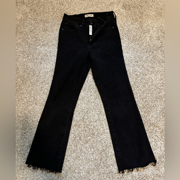 Madewell Kickout Crop Jeans with Raw Hem - Picture 3 of 3